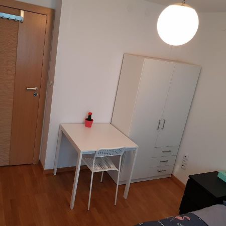 Mirrorroom Pl Citycenter Warszawa Eksteriør billede