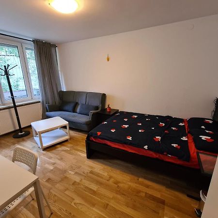 Mirrorroom Pl Citycenter Warszawa Eksteriør billede