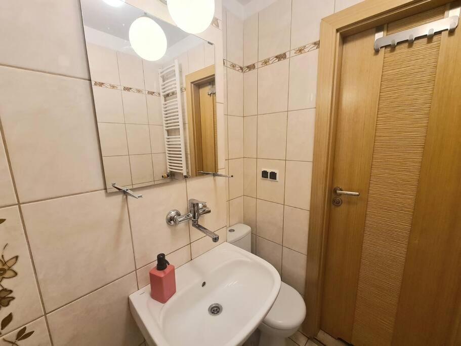 Mirrorroom Pl Citycenter Warszawa Eksteriør billede