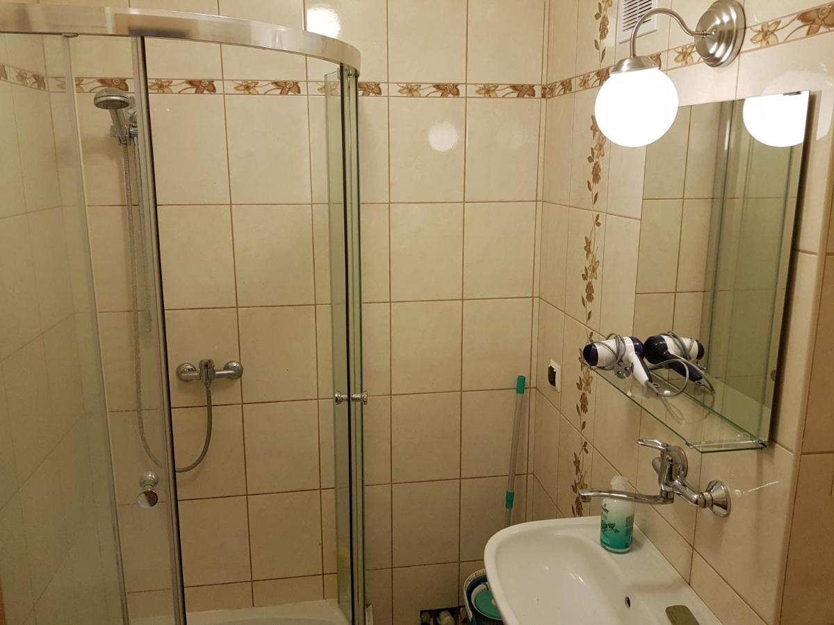 Mirrorroom Pl Citycenter Warszawa Eksteriør billede