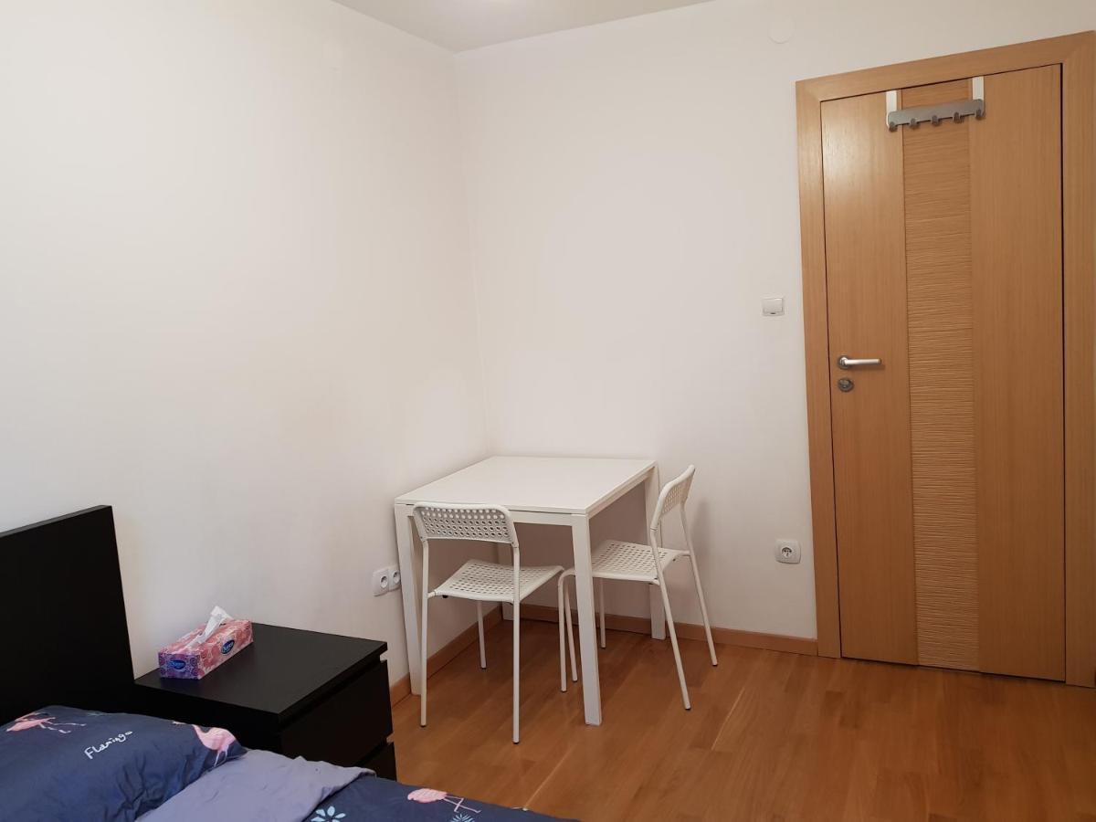 Mirrorroom Pl Citycenter Warszawa Eksteriør billede
